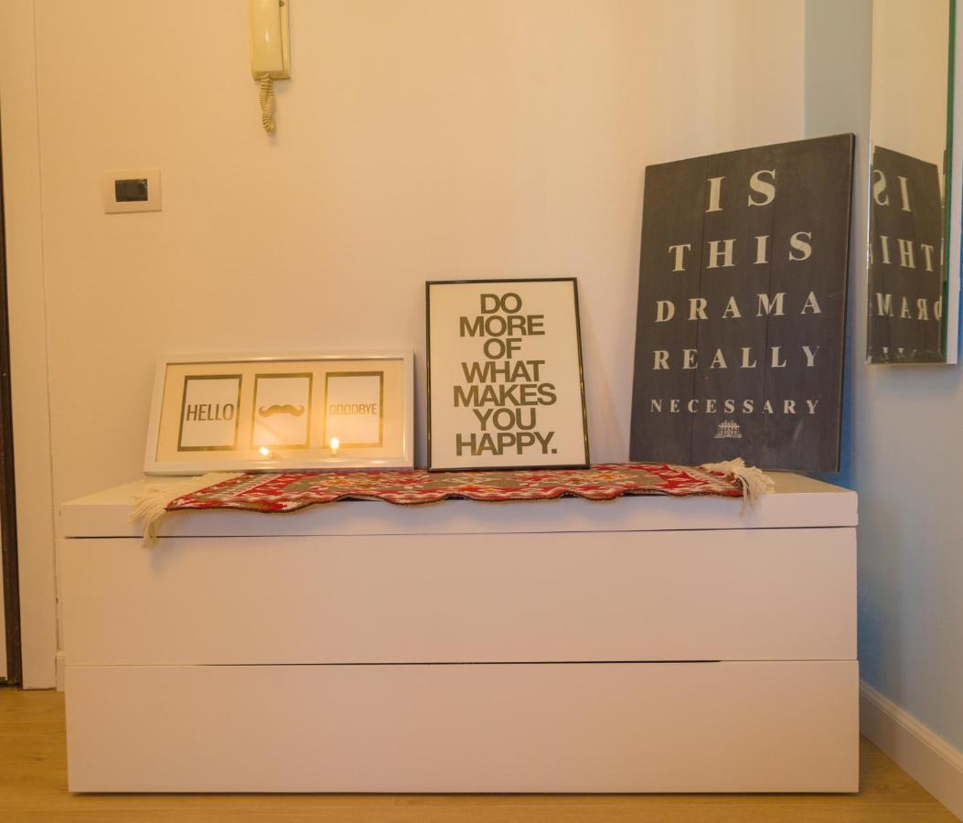 Bright Apartment Close To City Center Tirana Bagian luar foto