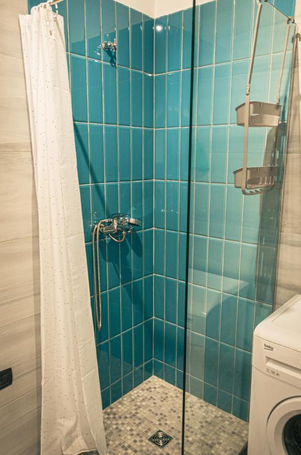 Bright Apartment Close To City Center Tirana Bagian luar foto
